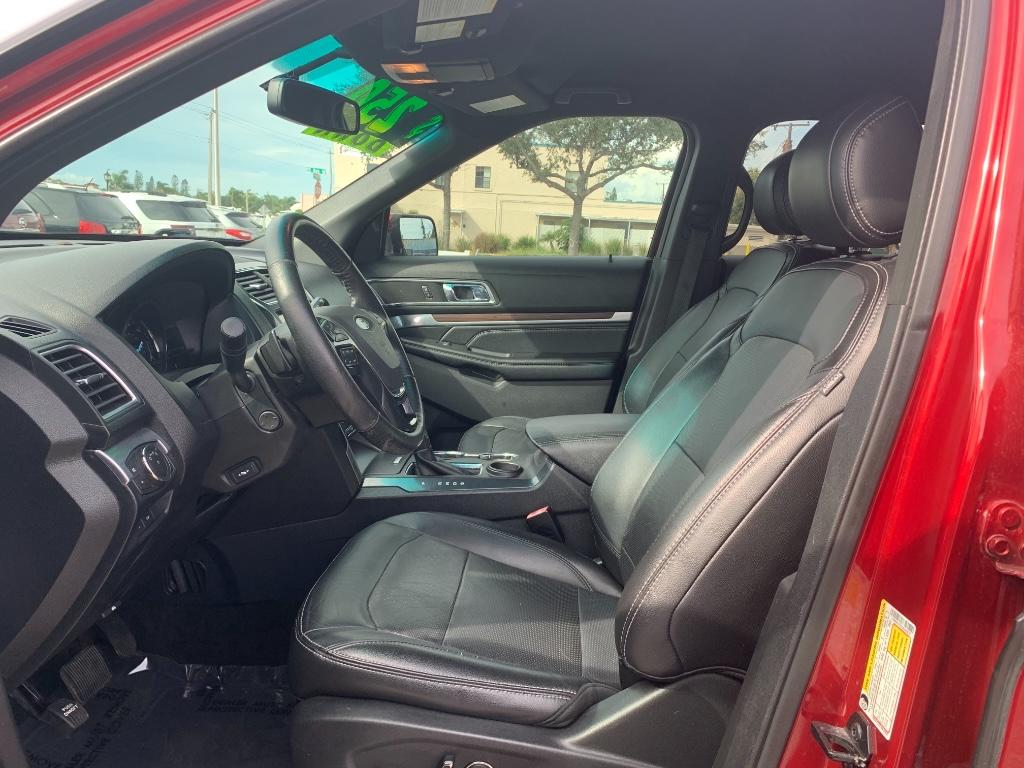 2016 Ford Explorer Limited:5843