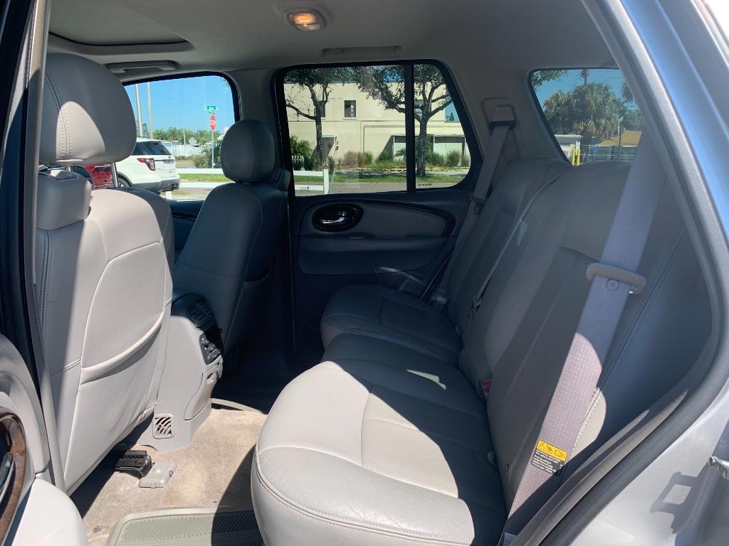 2005 Buick Rainier CXL:5844