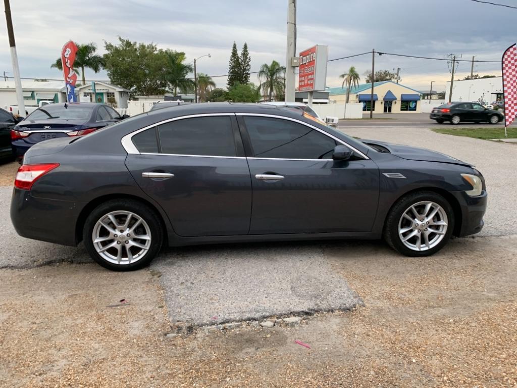 2009 Nissan Maxima S:5030r