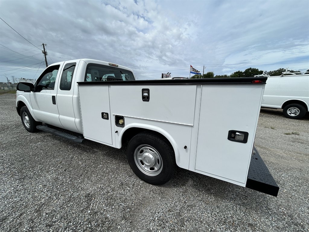 2016 Ford F-250 - $25,700