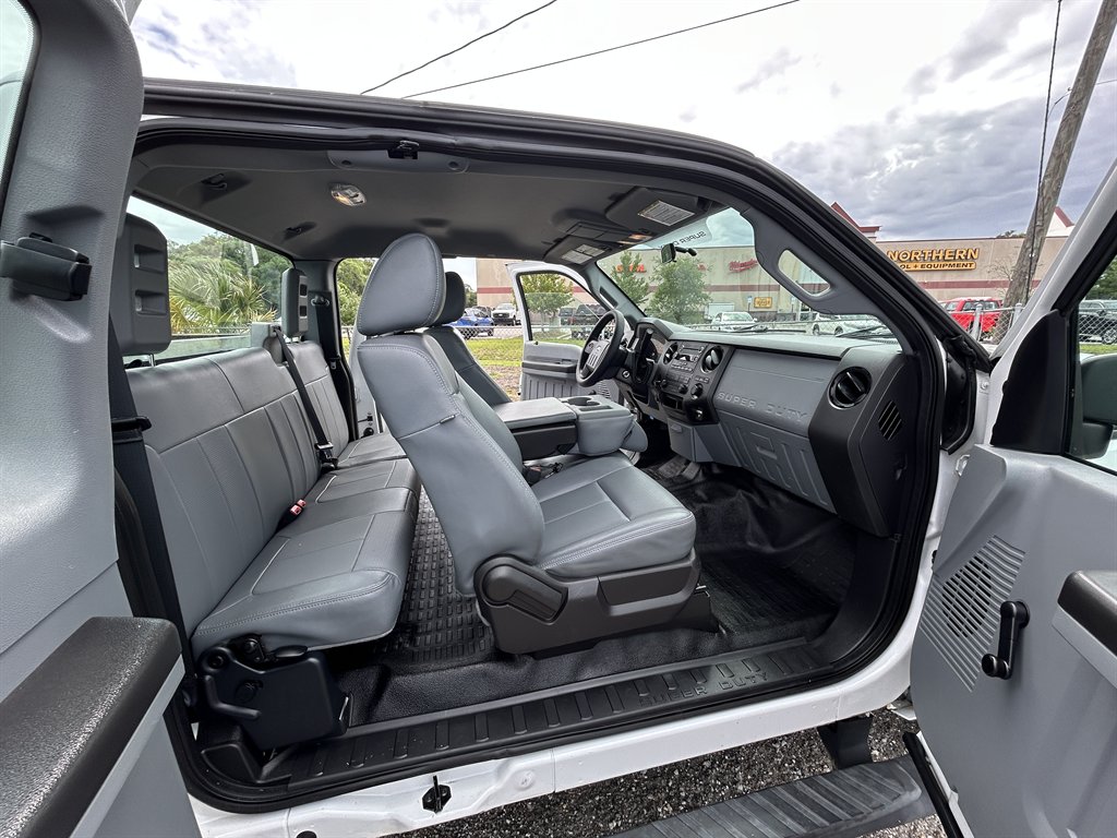 2016 Ford F-250 - $25,700