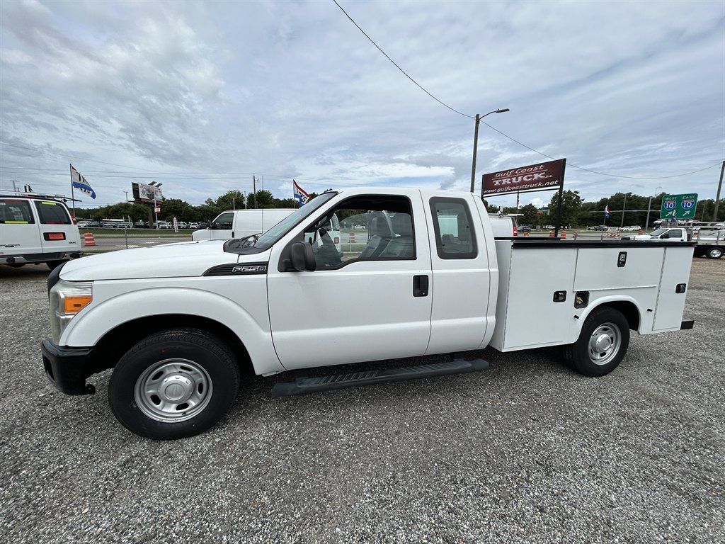 2016 Ford F-250 - $25,700