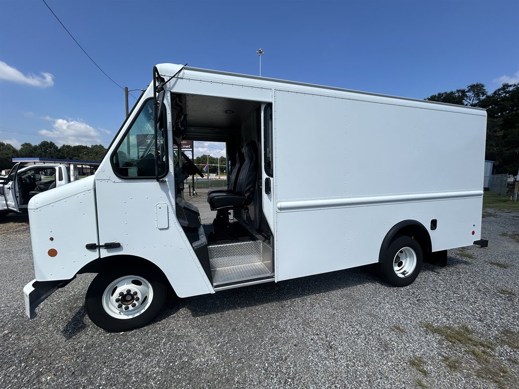 2017 Ford E-350