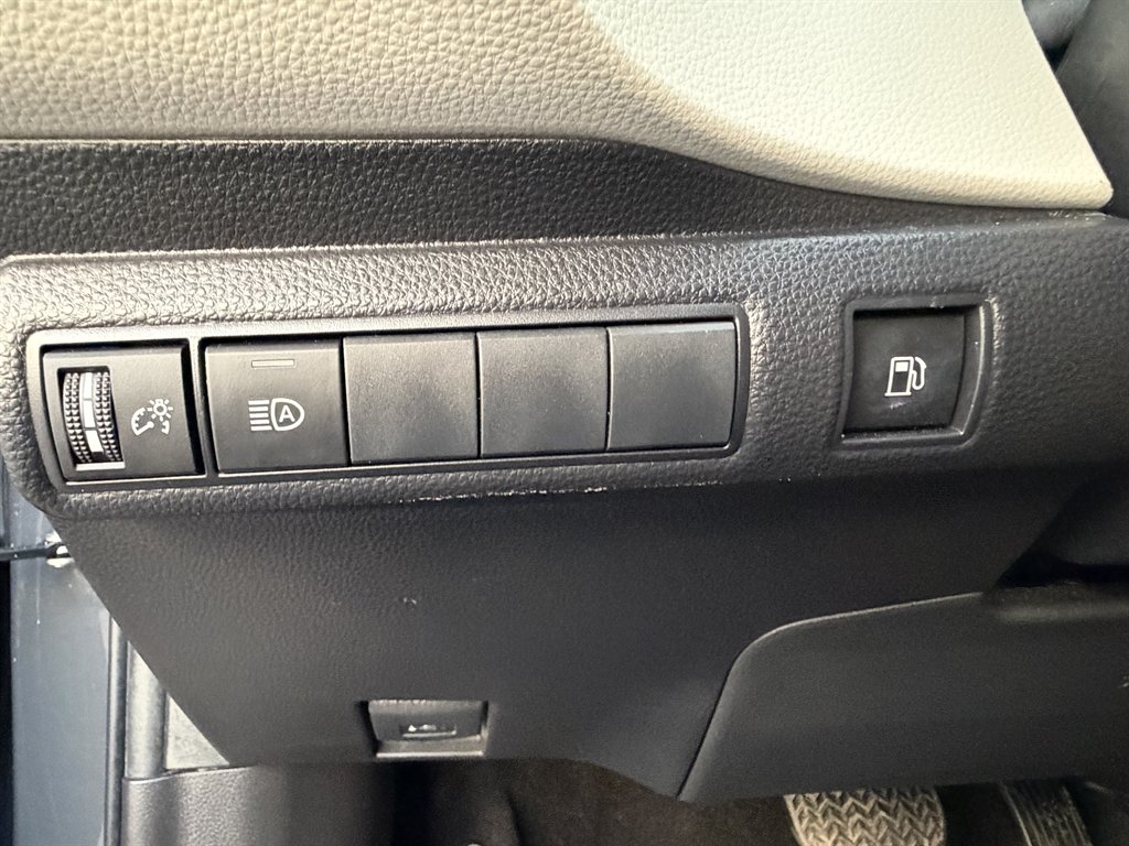 2023 Toyota Corolla - $17,990