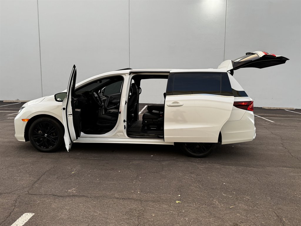 2025 Honda Odyssey - $28,990