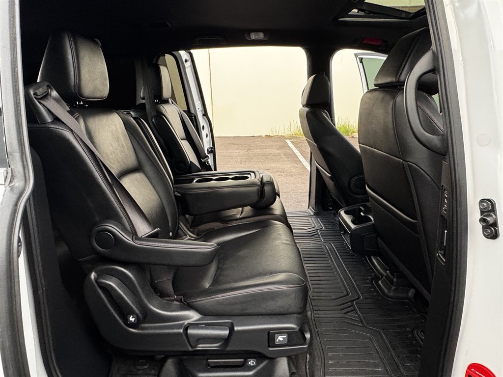 2025 Honda Odyssey - $28,990