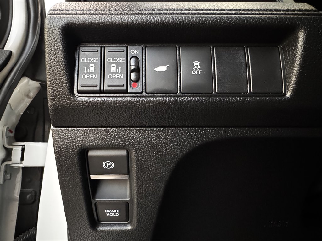 2025 Honda Odyssey - $28,990