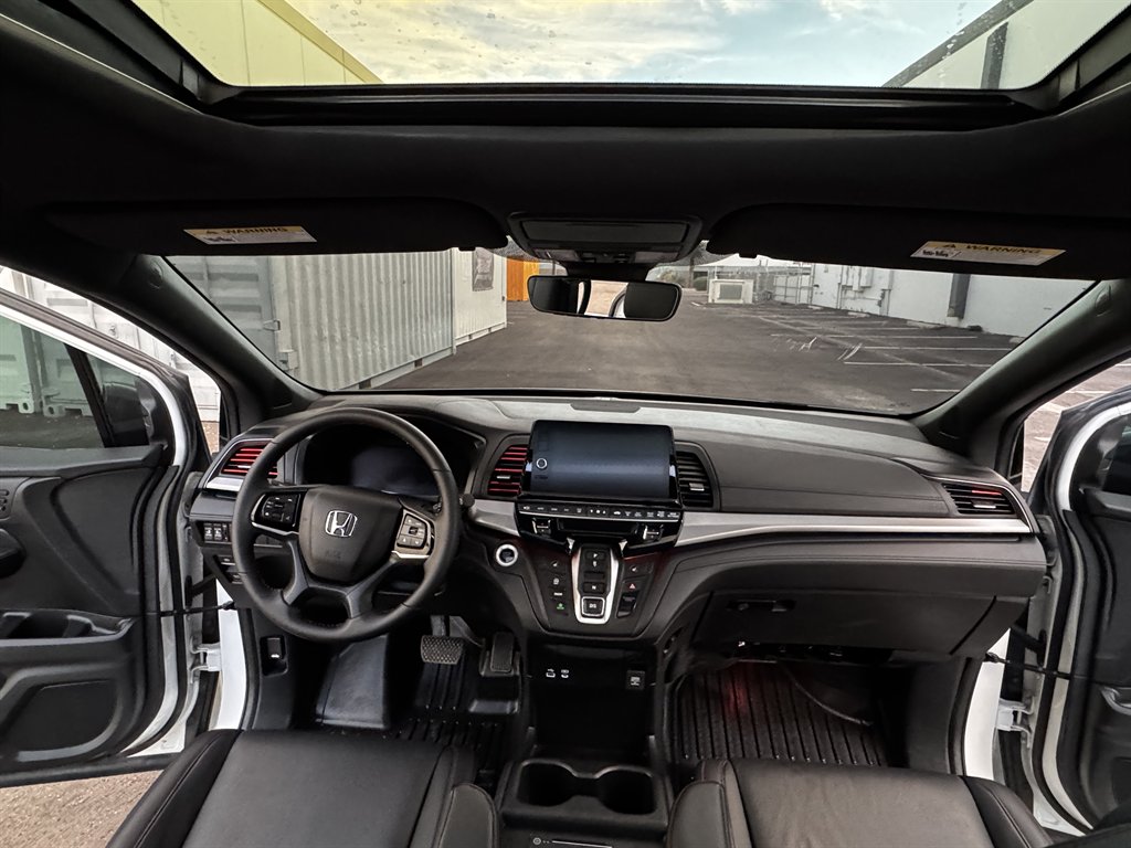 2025 Honda Odyssey - $28,990