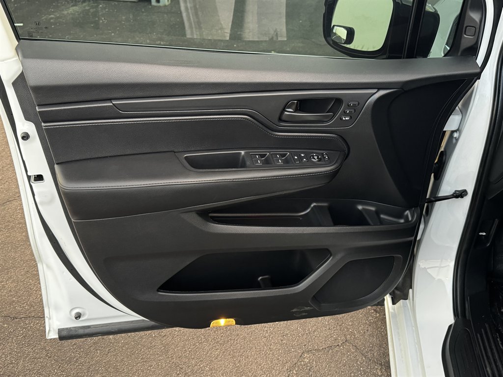 2025 Honda Odyssey - $28,990