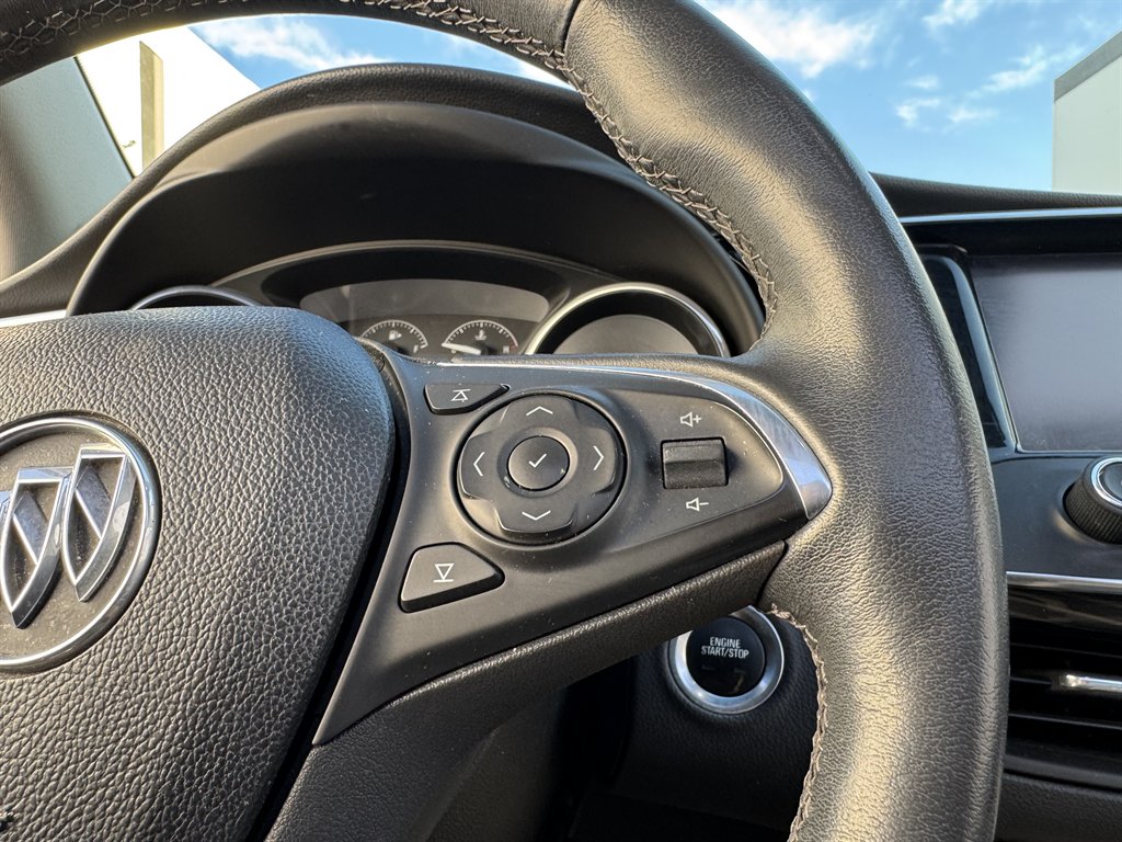 2019 Buick Envision Essence photo