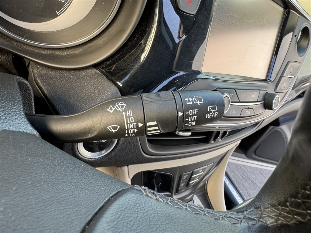2019 Buick Envision Essence photo