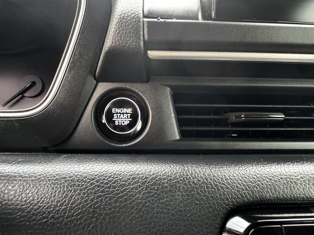2025 Honda Pilot - $29,990