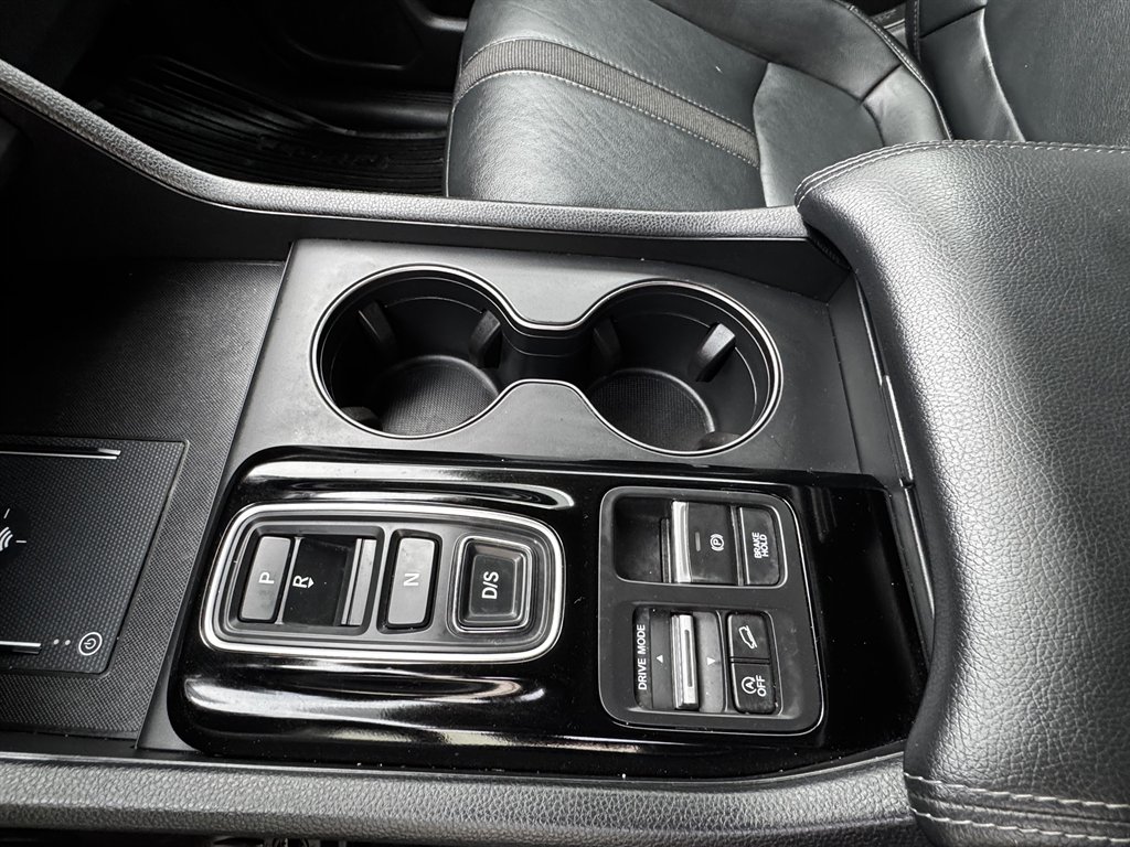 2025 Honda Pilot - $29,990
