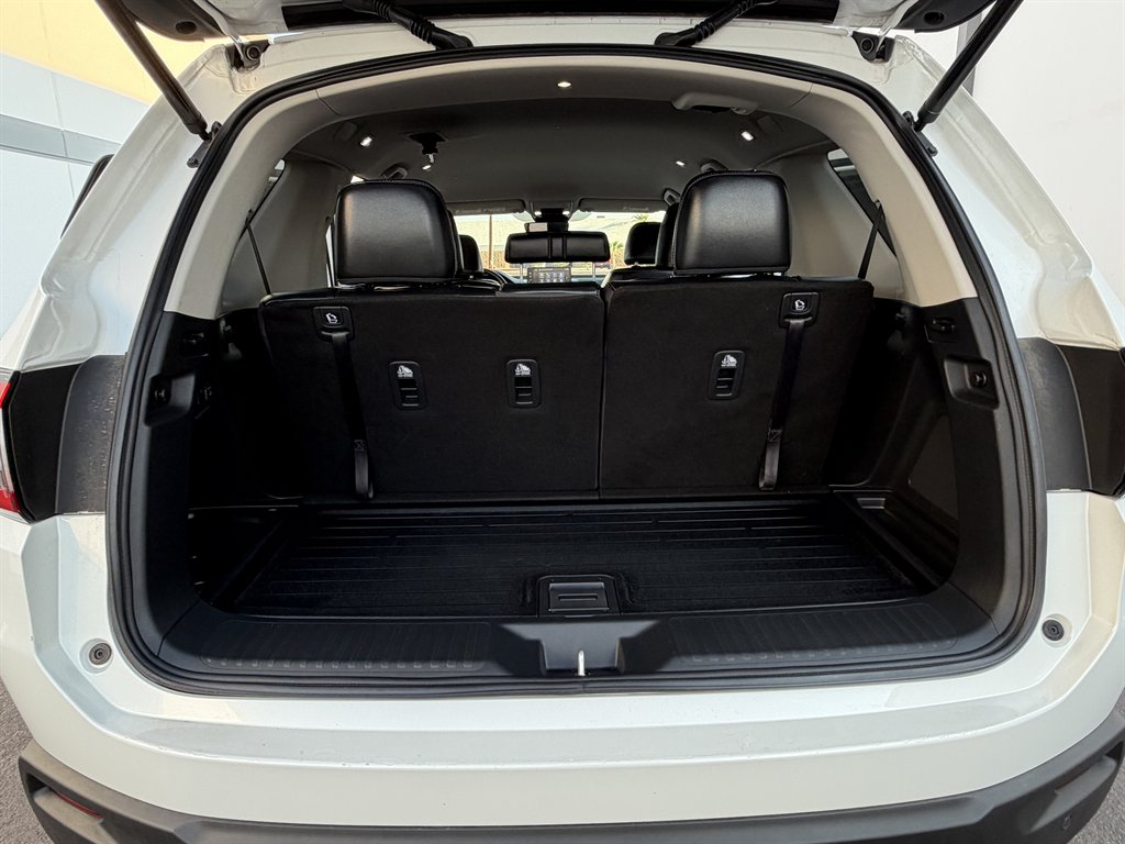 2025 Honda Pilot - $27,990