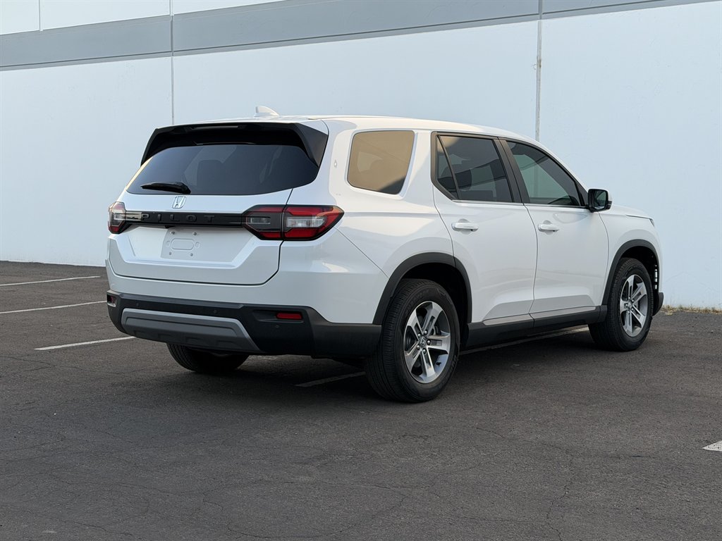 2025 Honda Pilot - $27,990