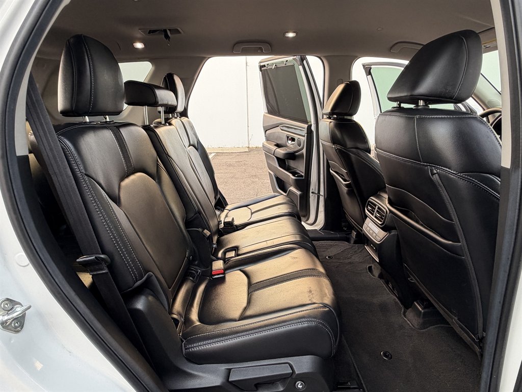 2025 Honda Pilot - $27,990