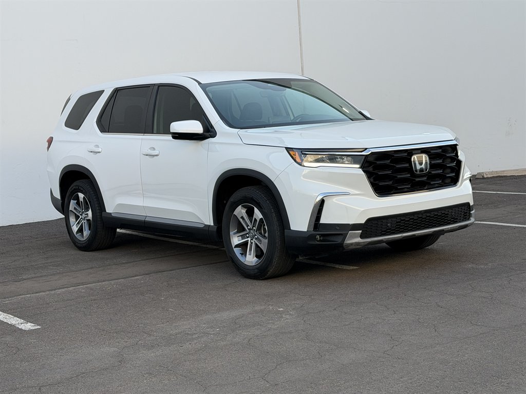 2025 Honda Pilot - $27,990