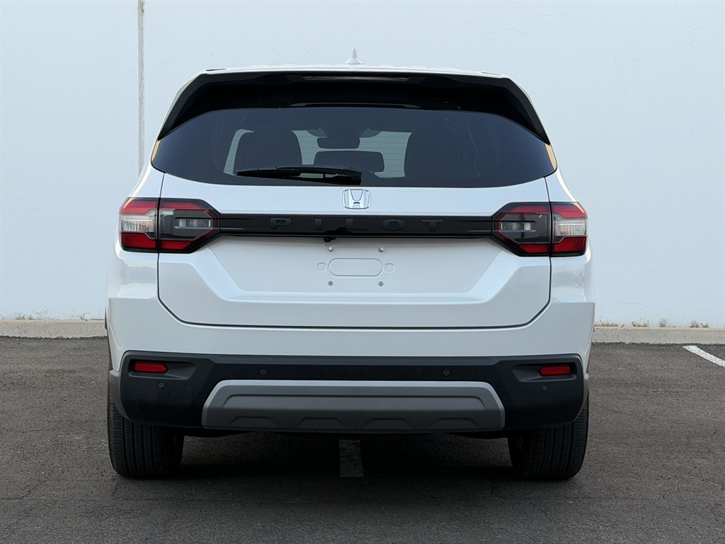 2025 Honda Pilot - $27,990