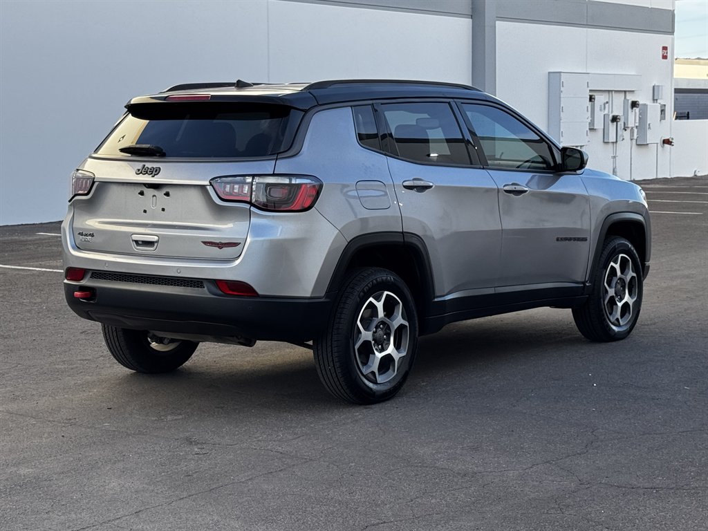 2022 Jeep Compass - $15,990
