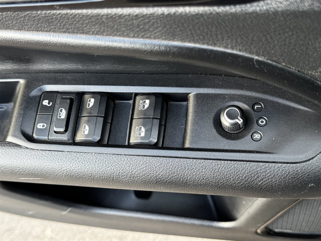 2022 Jeep Compass - $15,990