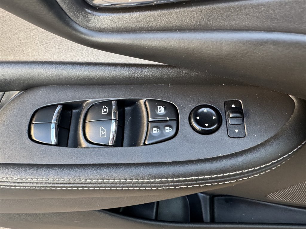 2022 Nissan Murano SL photo