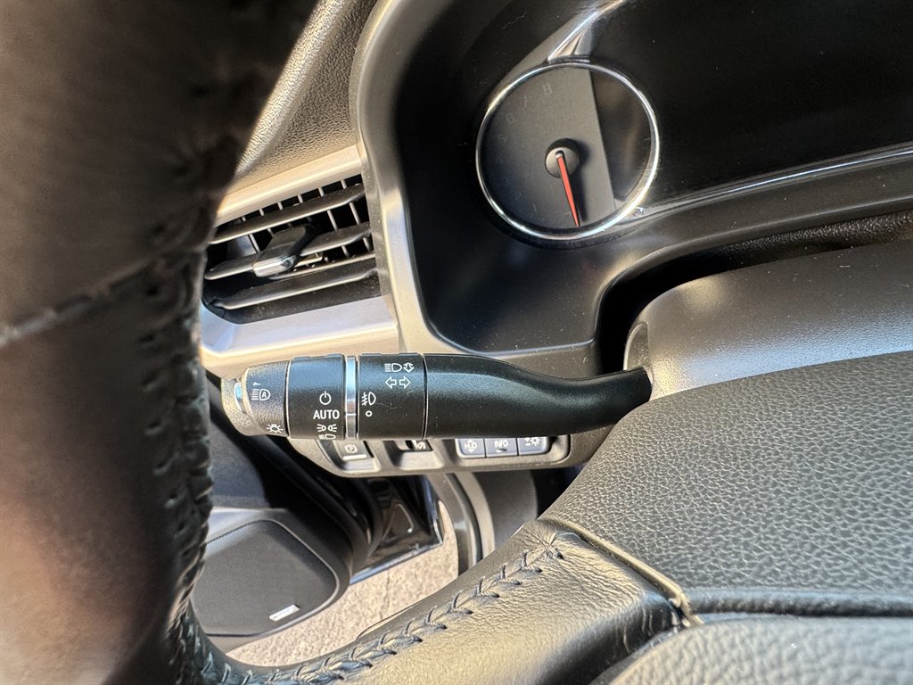 2022 GMC Acadia AT4 AWD photo