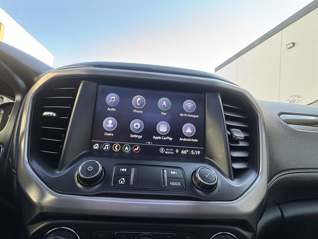 2022 GMC Acadia AT4 AWD photo