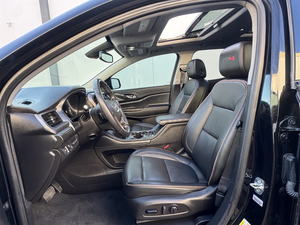 2022 GMC Acadia AT4 AWD photo