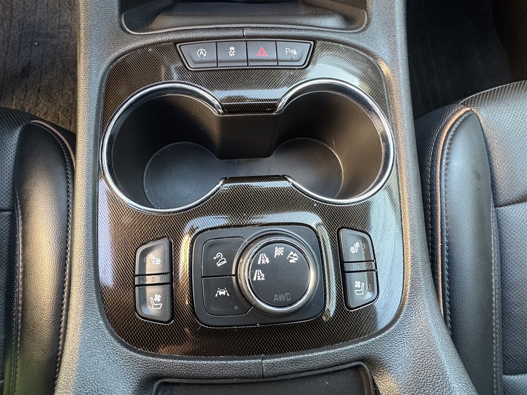 2022 GMC Acadia AT4 AWD photo