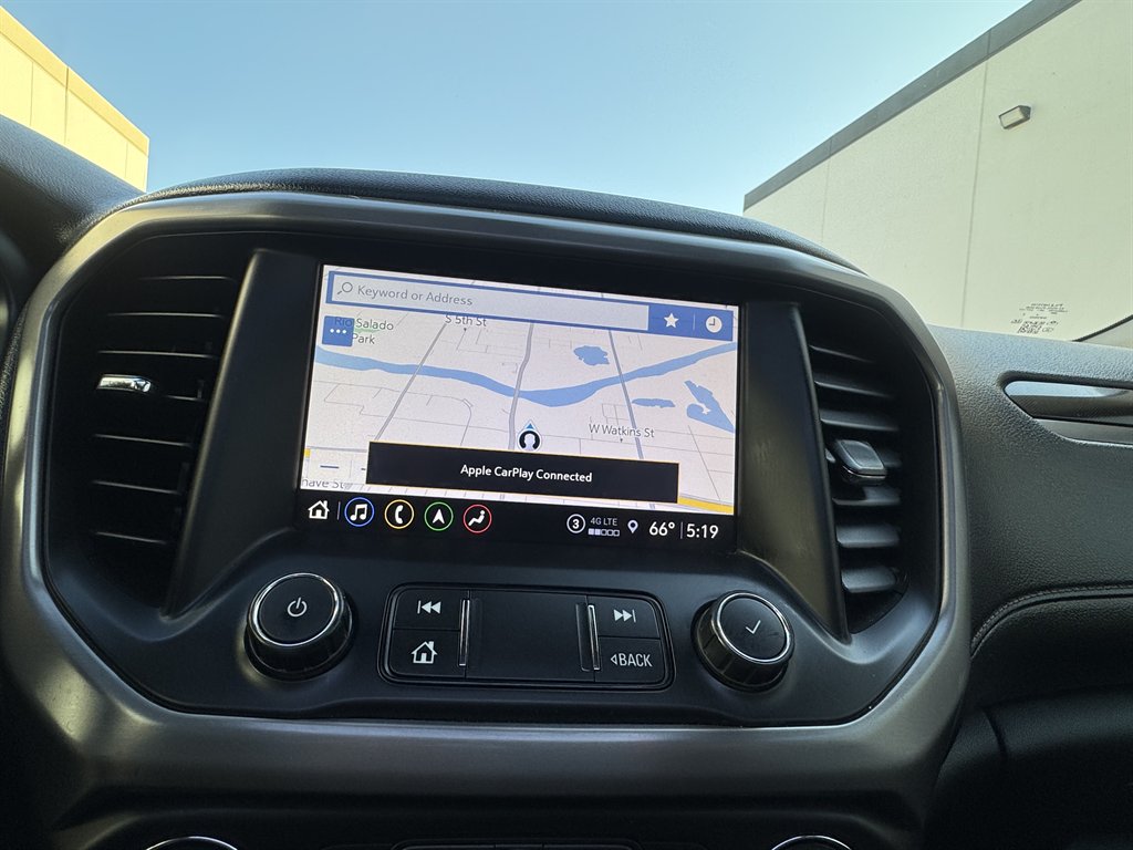 2022 GMC Acadia AT4 AWD photo