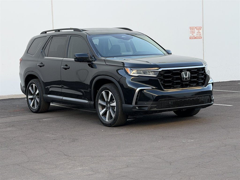 2025 Honda Pilot - $31,990