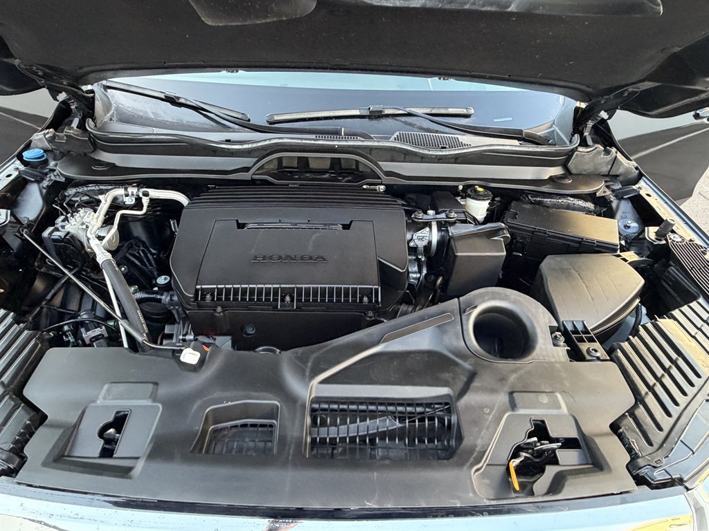 2025 Honda Pilot - $31,990