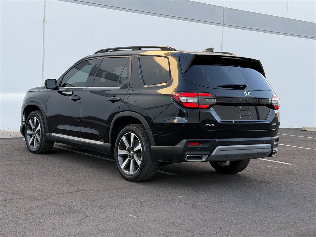 2025 Honda Pilot - $31,990