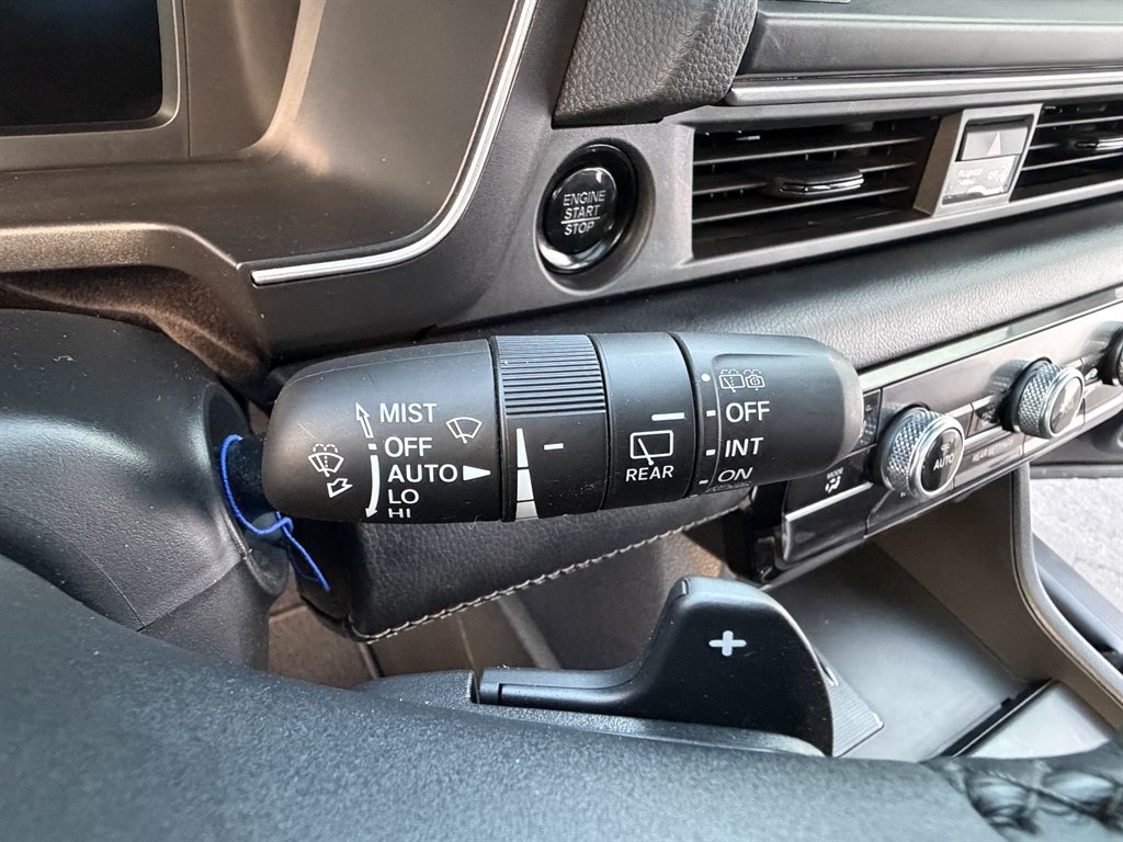 2025 Honda Pilot - $31,990