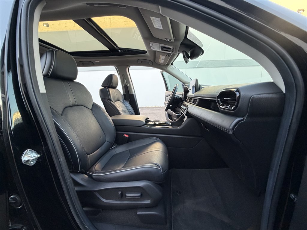 2025 Honda Pilot - $31,990