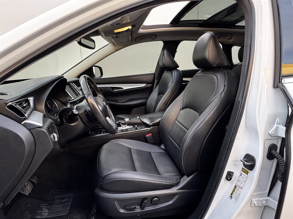 2020 INFINITI QX50 - $15,990