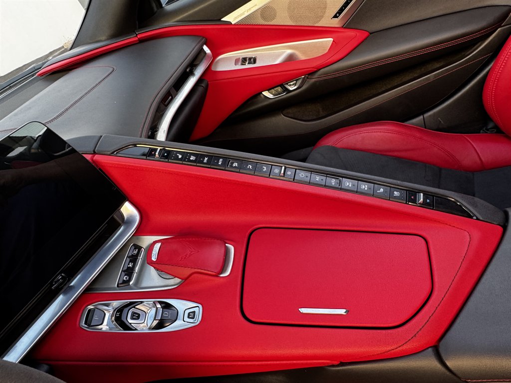 2022 Chevrolet Corvette 2LT photo