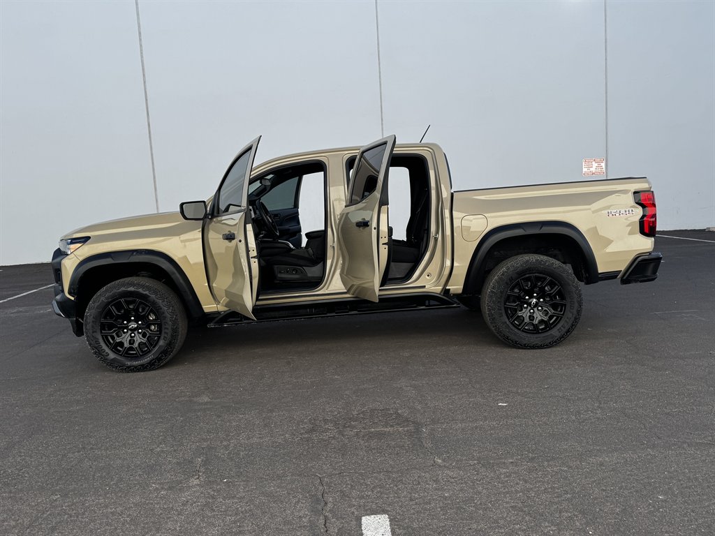 2024 Chevrolet Colorado - $24,990