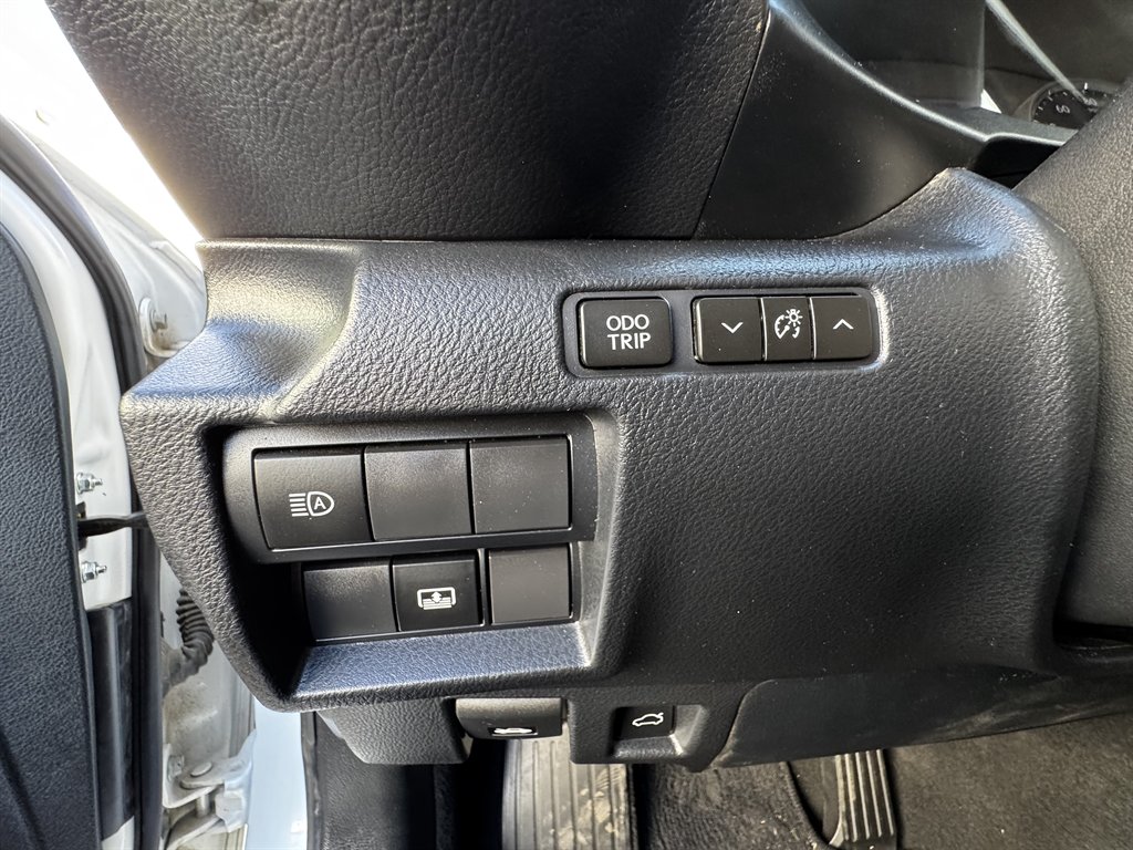 2024 Lexus ES - $27,990