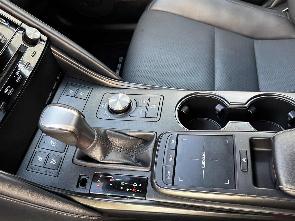 2024 Lexus ES - $27,990