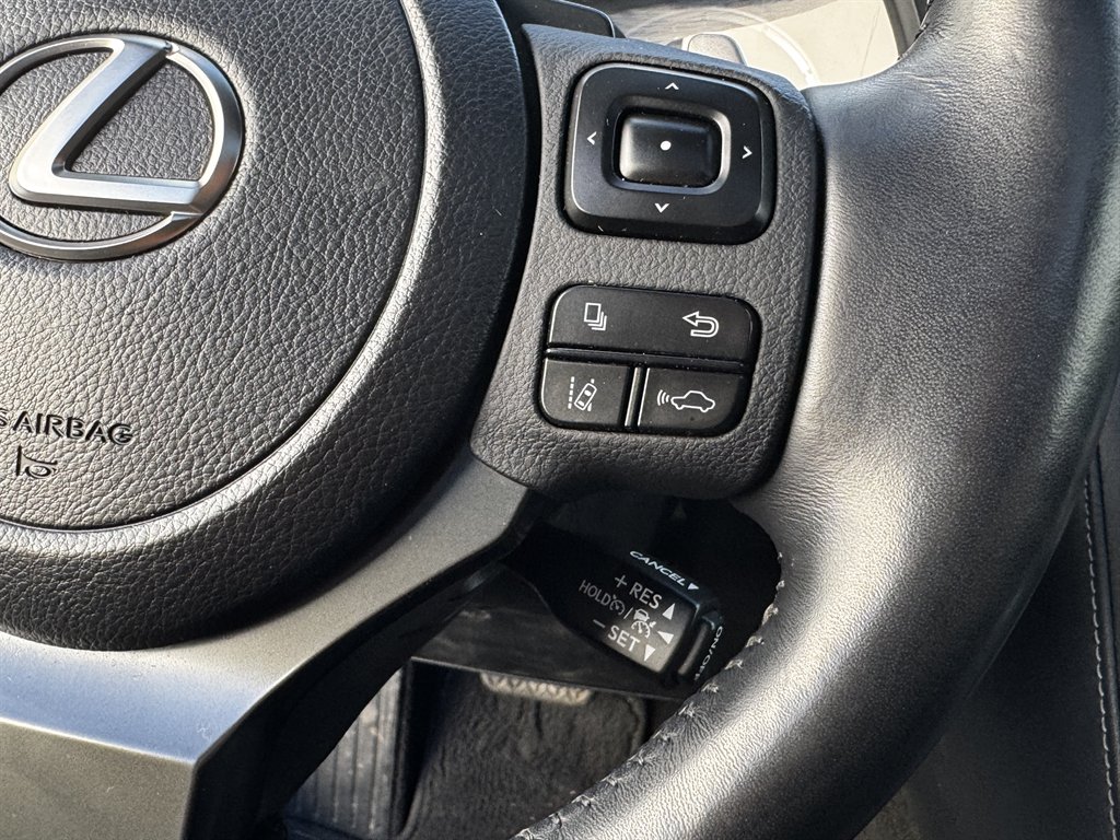 2024 Lexus ES - $27,990