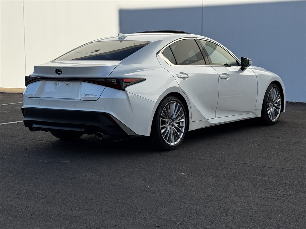 2024 Lexus ES - $27,990