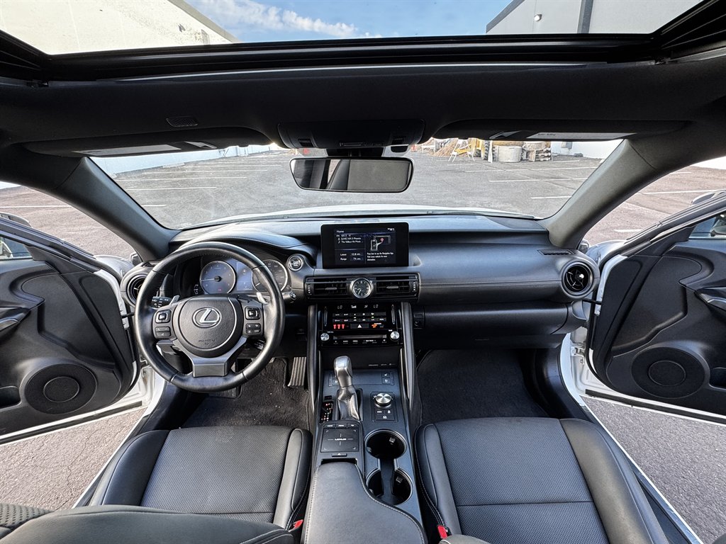 2024 Lexus ES - $27,990