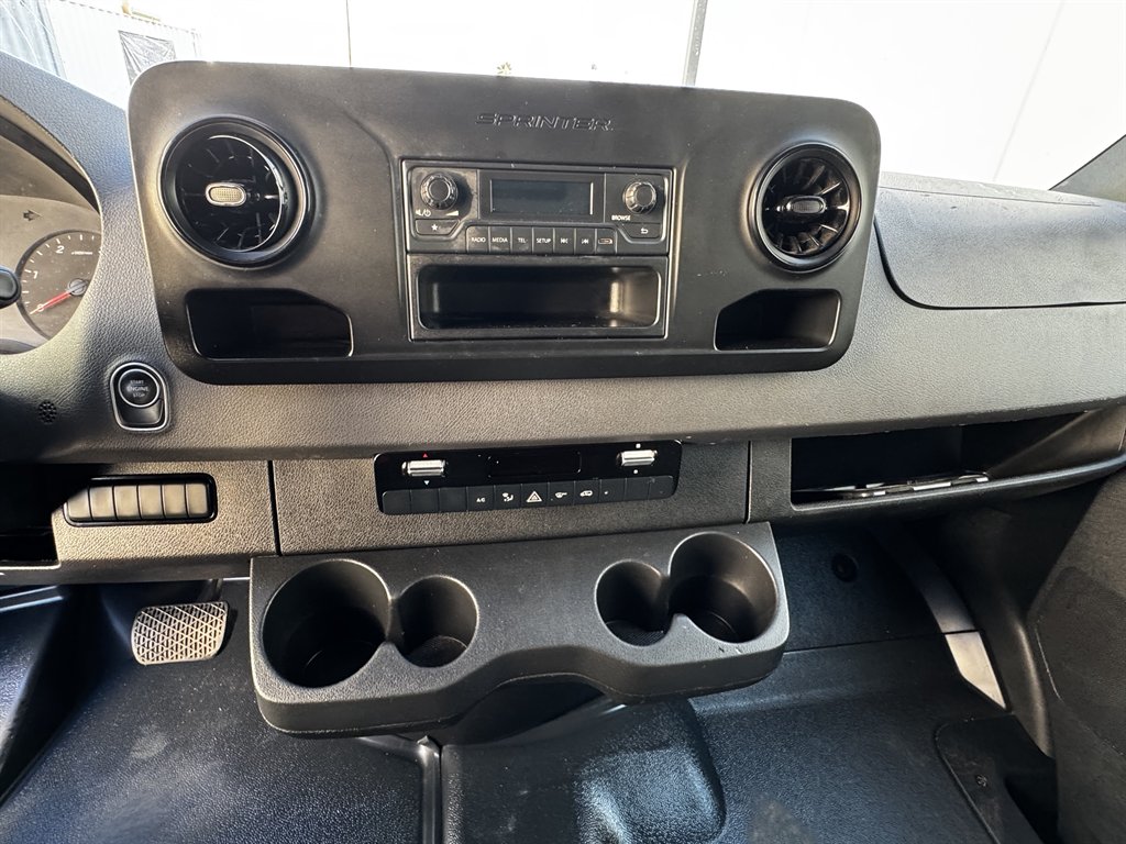 2023 Mercedes-Benz Sprinter - $31,990