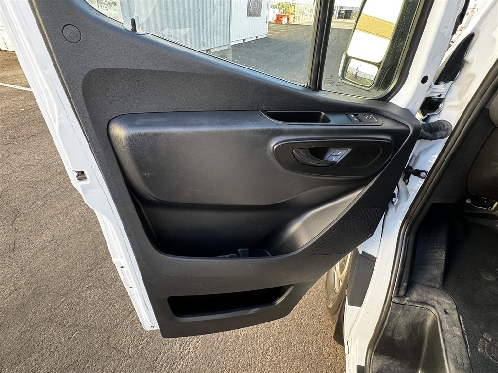 2023 Mercedes-Benz Sprinter - $31,990