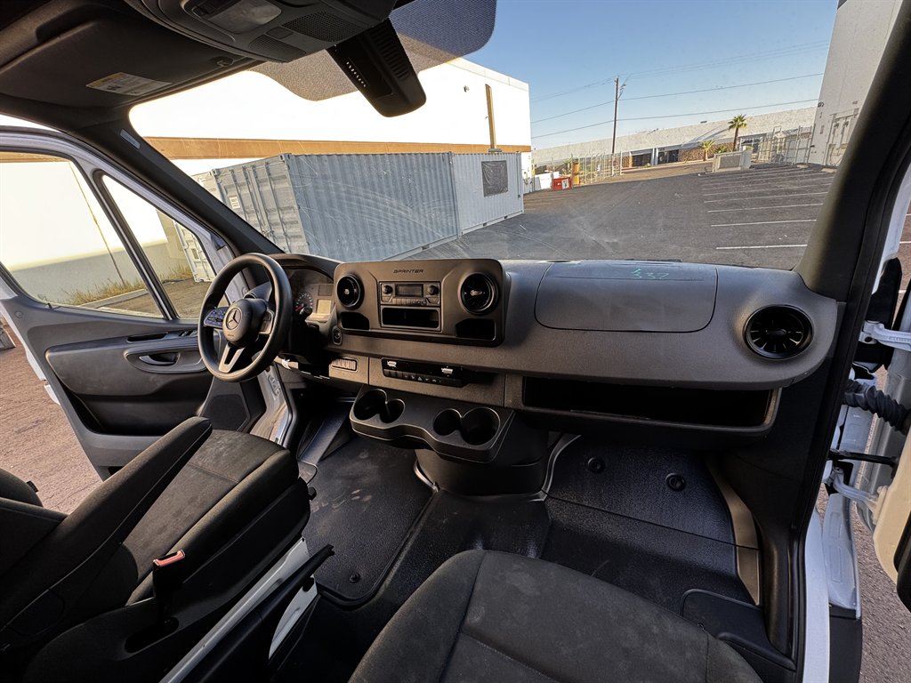 2023 Mercedes-Benz Sprinter - $31,990