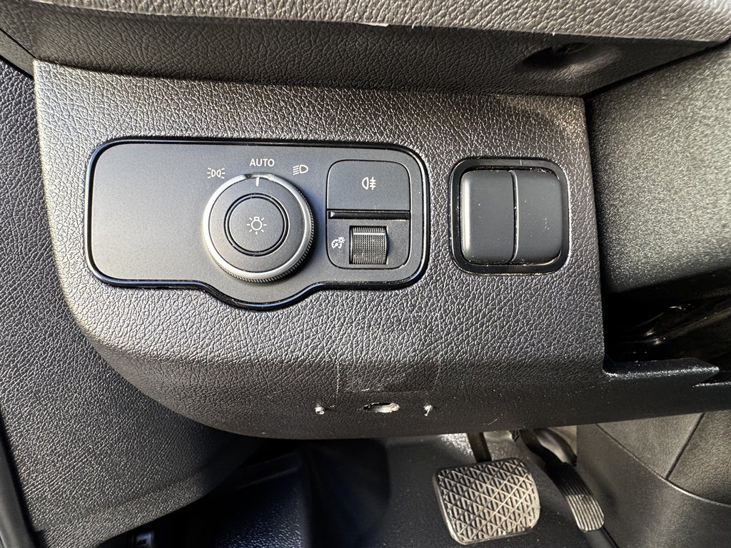 2023 Mercedes-Benz Sprinter - $31,990
