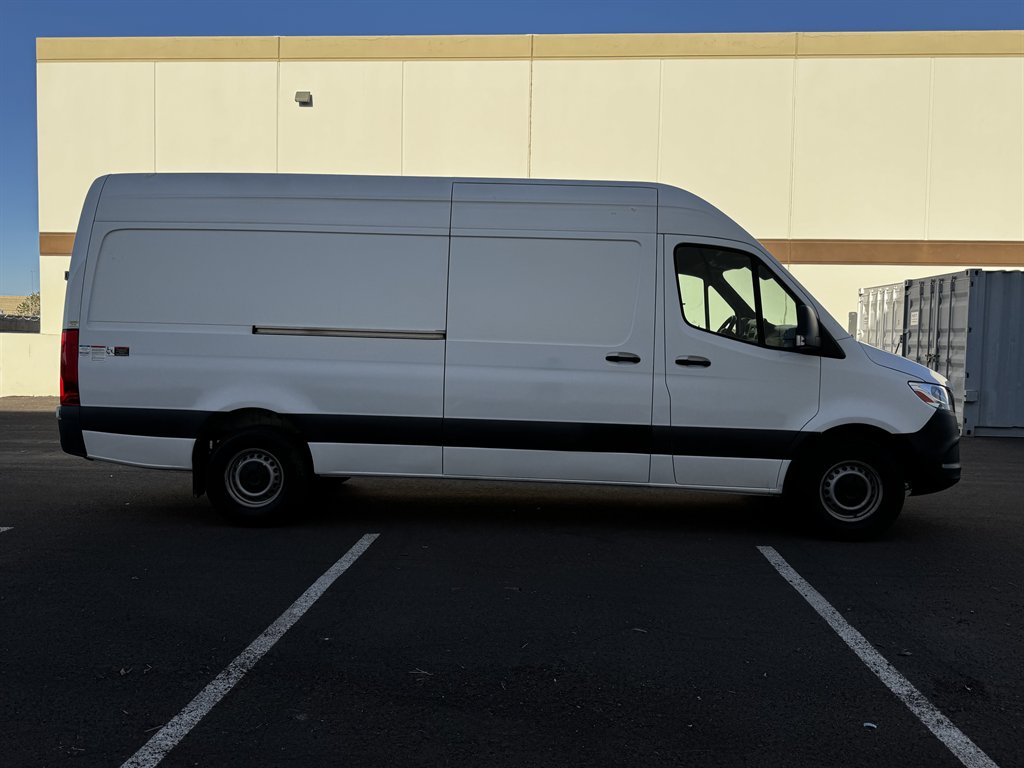 2023 Mercedes-Benz Sprinter - $31,990
