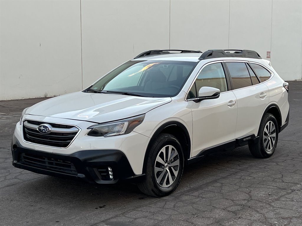 The 2020 Subaru Outback Premium photos