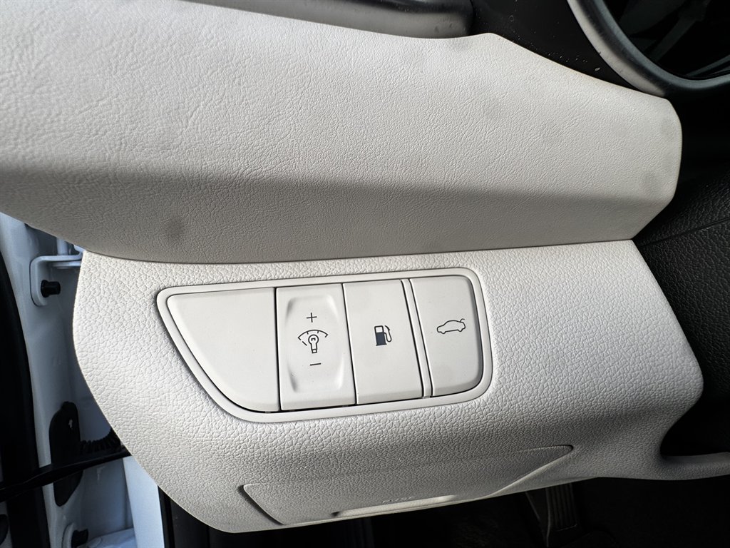 2025 Genesis G70 - $22,990